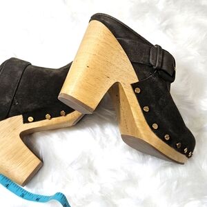 Veronica Beard Dacey Suede Mule Clogs